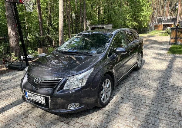 toyota Toyota Avensis cena 27000 przebieg: 210000, rok produkcji 2010 z Grójec